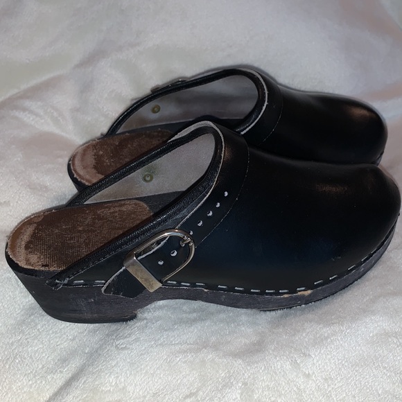 Swedish Clogs: Black Leather: Classic & Timeless 37 EU - 6.5 US Women, & Socks - Picture 3 of 11